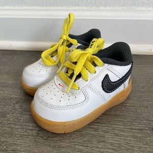 Nike Air Force 1 Low Go the Extra Smile DO5863-100 size 4 Sneakers Toddler